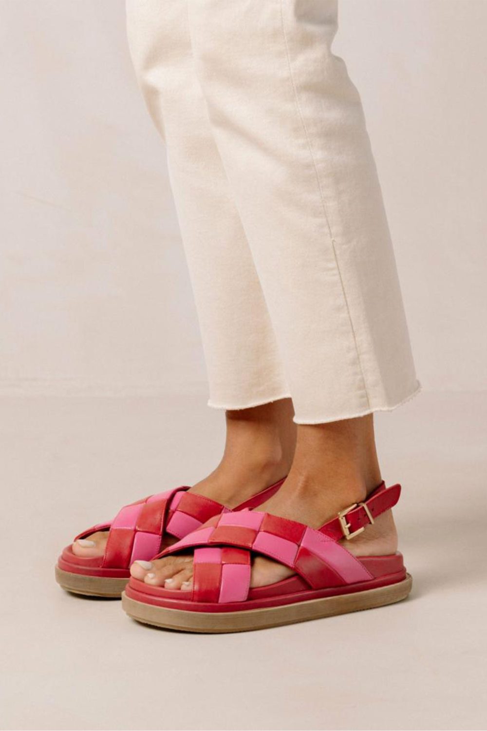 ALOHAS | Marshmallow Sandals - Lipstick Sale